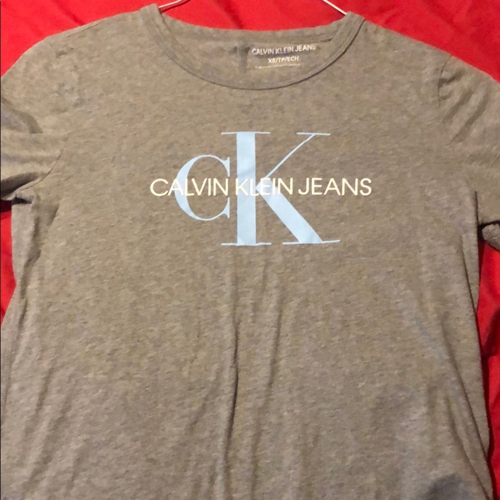 Calvin Klein t shirt